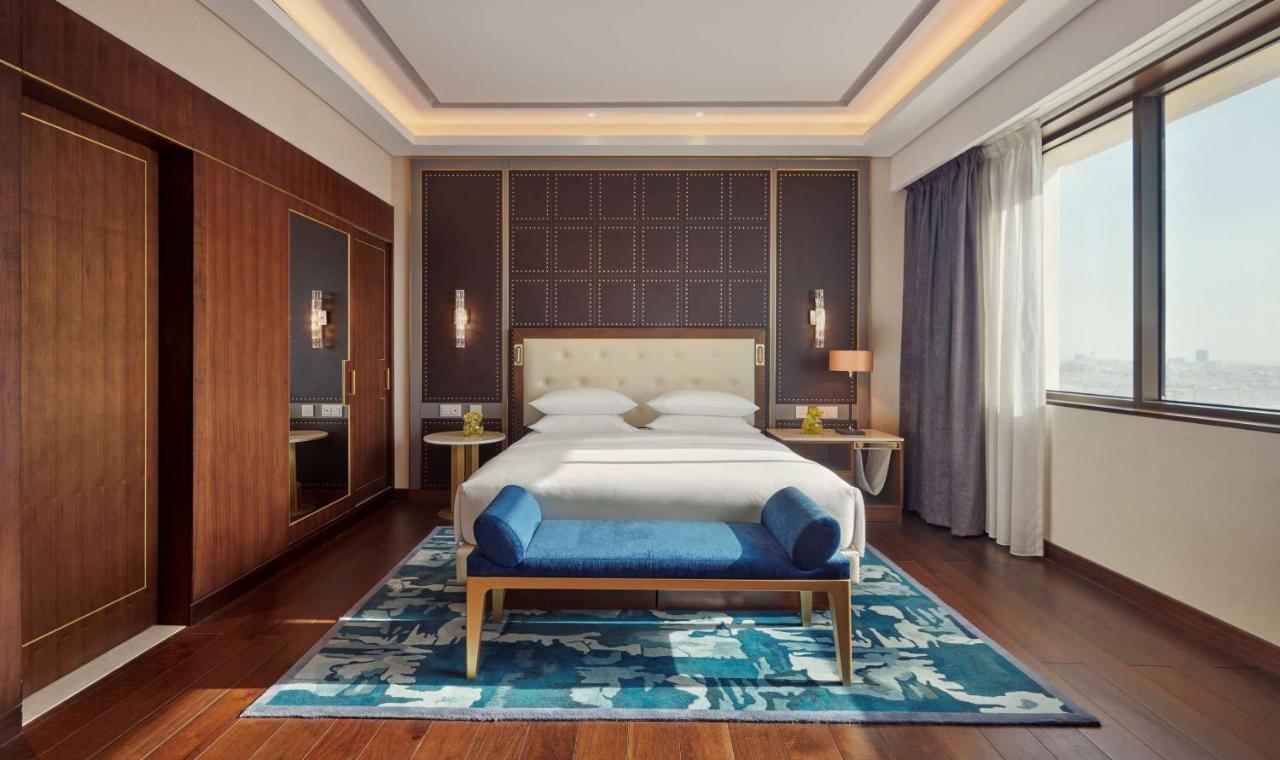 Grand Hyatt Al Khobar Hotel And Residences Kültér fotó Deluxe Suite